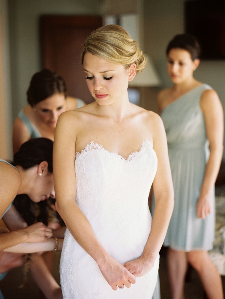 A Classic Pink & Sage Maine Wedding via TheELD.com