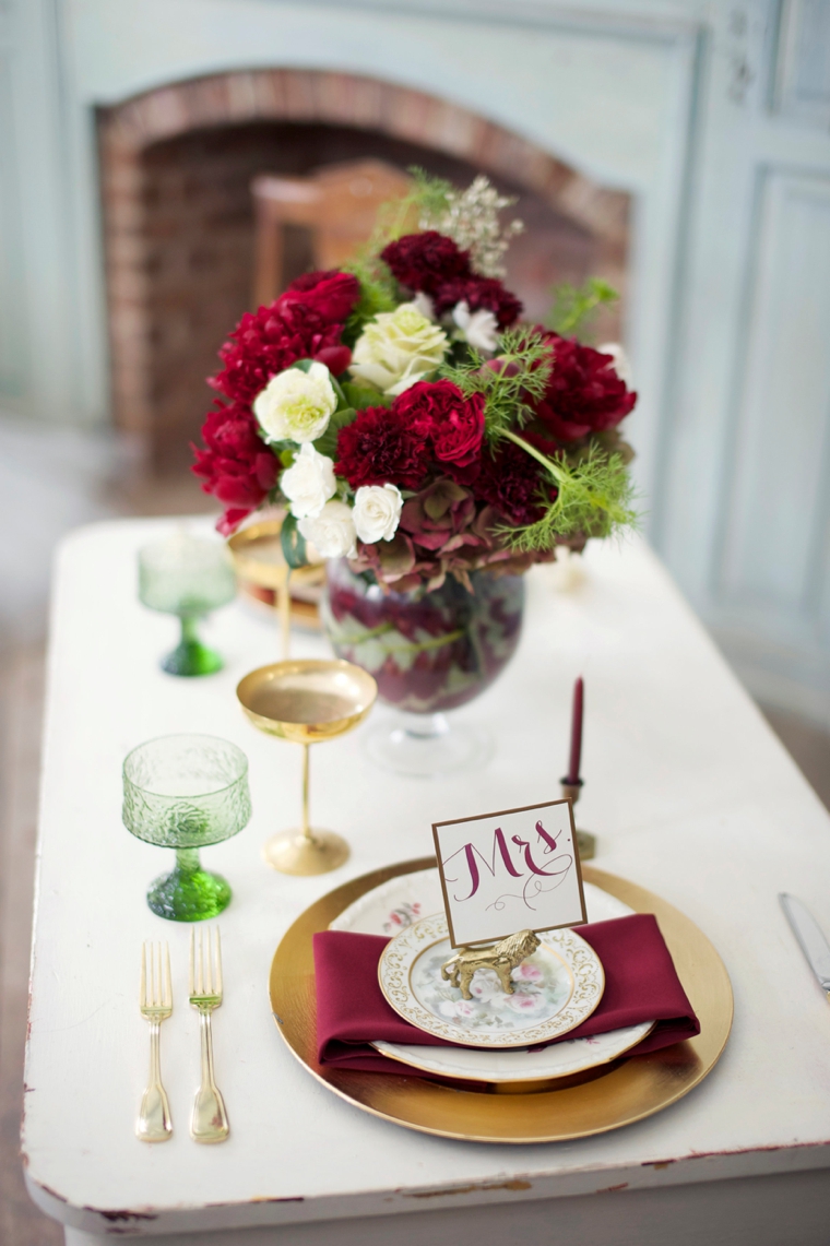 Bold Elegant Red and Green Wedding Ideas via TheELD.com