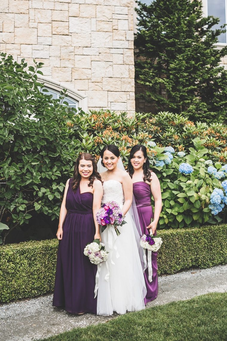 A Whimsical & Modern Purple Washington Wedding via TheELD.com