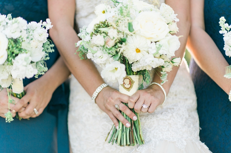 A Navy and Gold North Carolina Wedding via TheELD.com