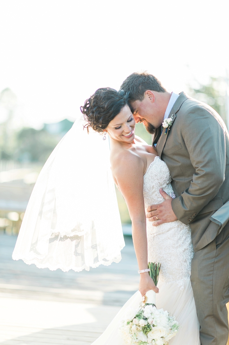 A Navy and Gold North Carolina Wedding via TheELD.com