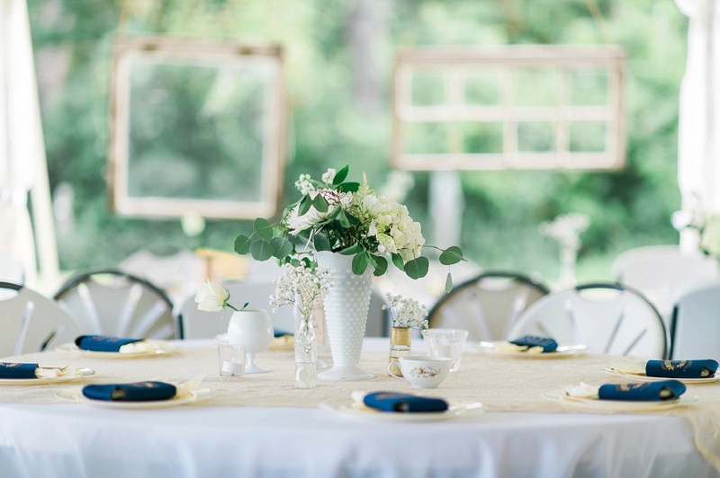 A Navy and Gold North Carolina Wedding via TheELD.com