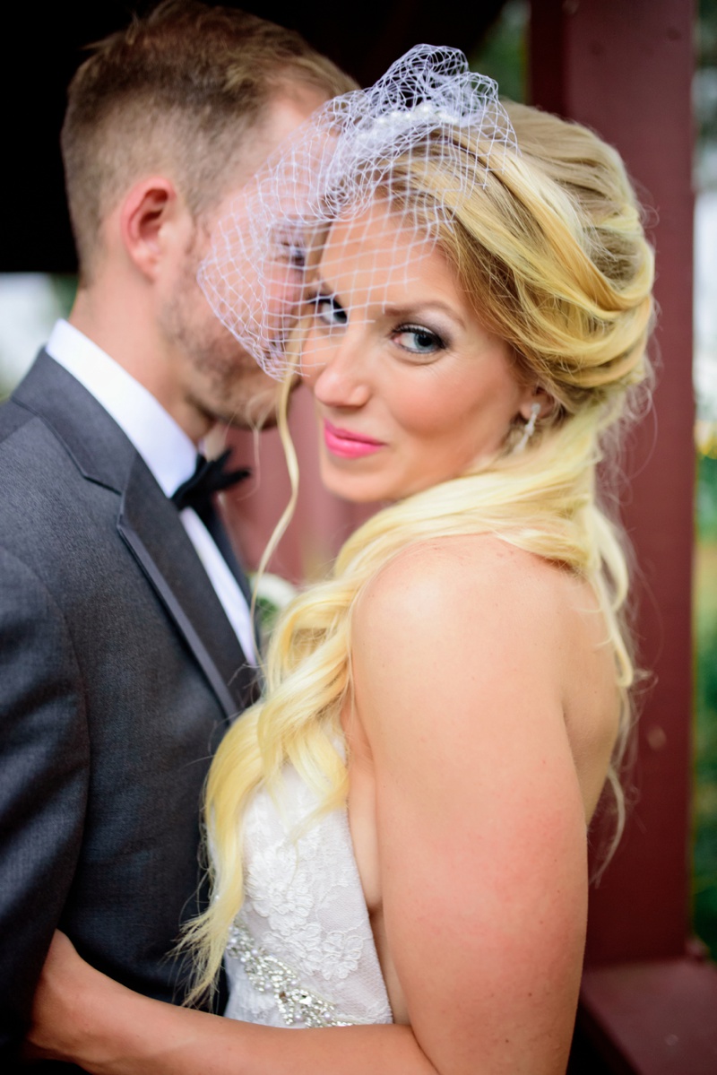 A Vintage Glam New Years Eve Wedding via TheELD.com