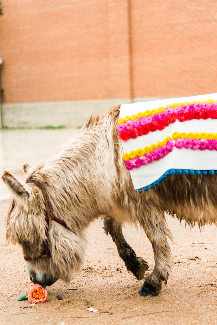 Eclectic Cinco de Mayo Wedding Inspiration via TheELD.com