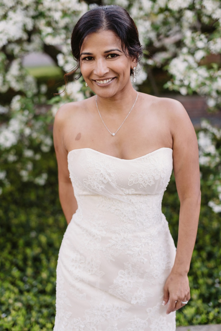 An Elegant Chicago Botanic Garden Wedding via TheELD.com