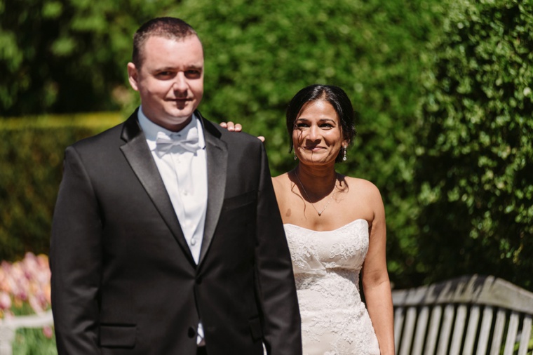 An Elegant Chicago Botanic Garden Wedding via TheELD.com