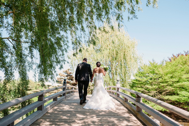 An Elegant Chicago Botanic Garden Wedding via TheELD.com