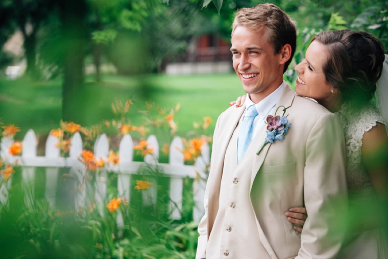 Colorful & Rustic Illinois Barn Wedding via TheELD.com