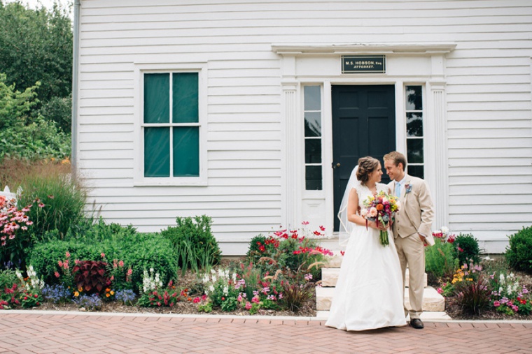 Colorful & Rustic Illinois Barn Wedding via TheELD.com