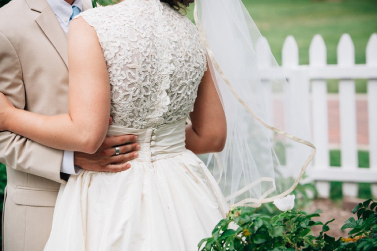 Colorful & Rustic Illinois Barn Wedding via TheELD.com