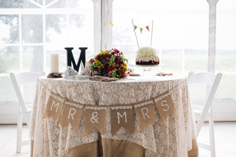 Colorful & Rustic Illinois Barn Wedding via TheELD.com