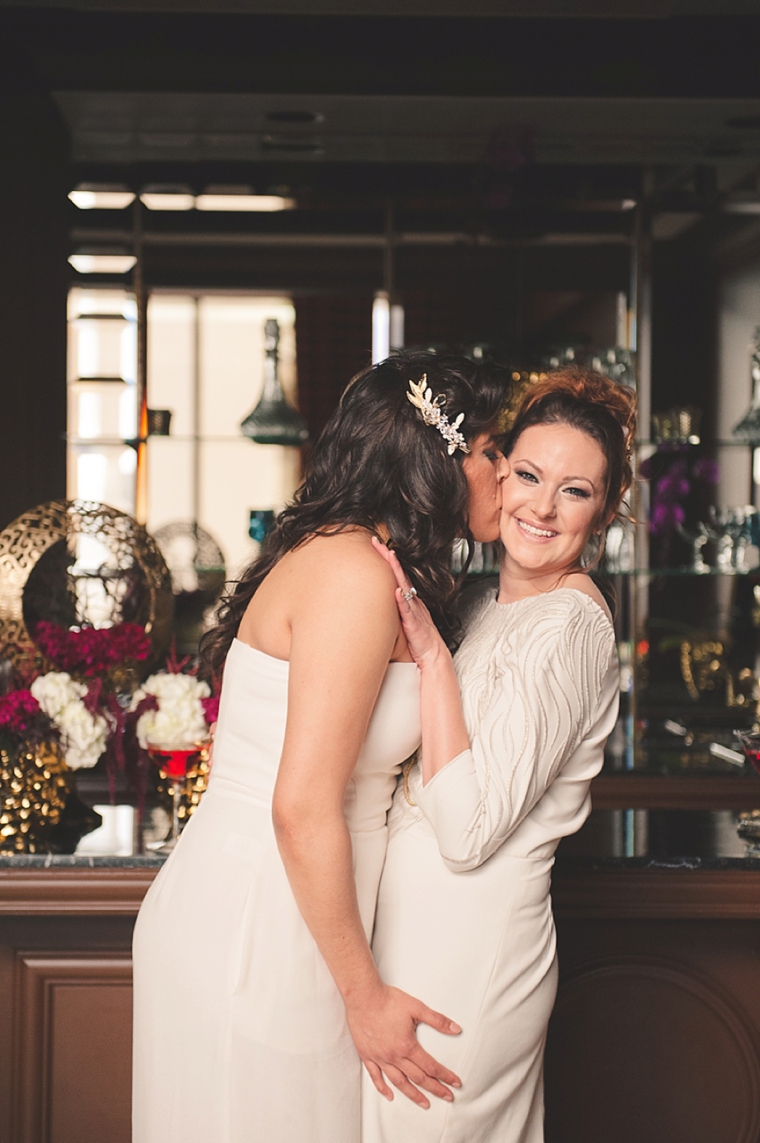 Vintage Glam Las Vegas Elopement Inspiration via TheELD.com