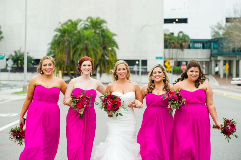 black and fuchsia wedding ideas