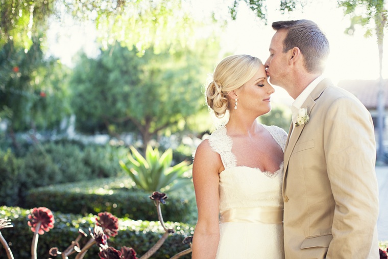 A Vintage & Elegant San Diego Wedding via TheELD.com