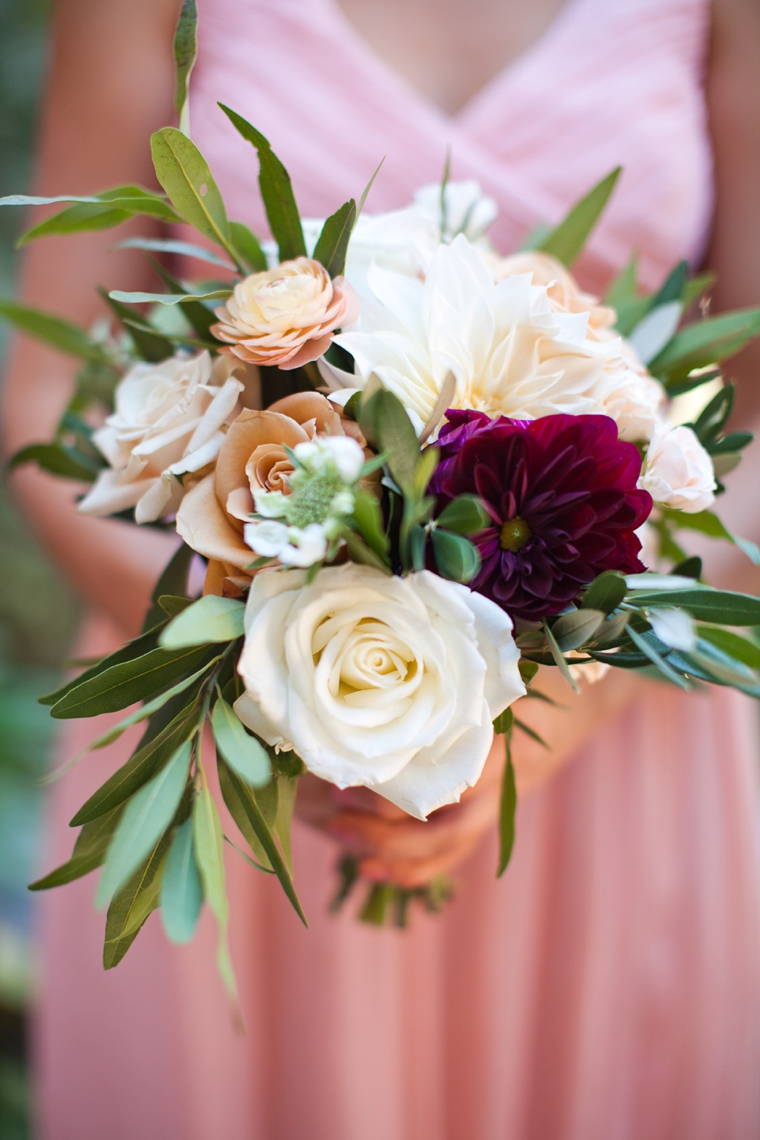 A Romantic Cranberry, Maroon & Blush Wedding via TheELD.com