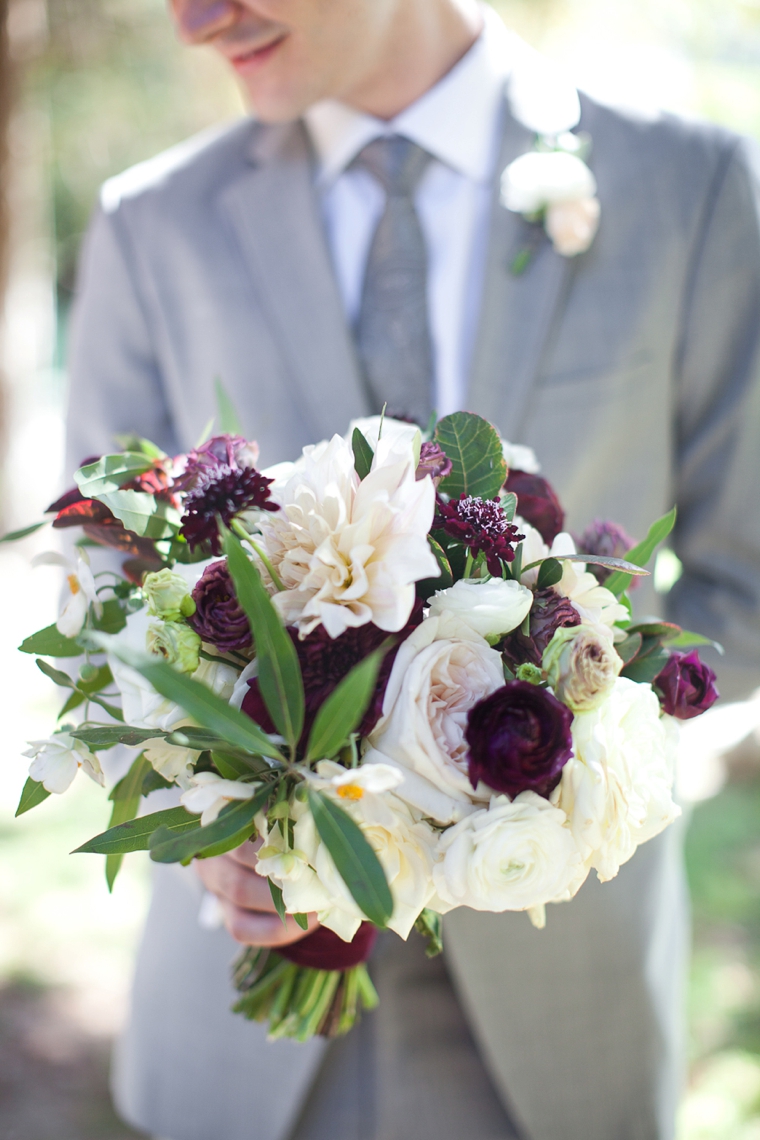 A Romantic Cranberry, Maroon & Blush Wedding via TheELD.com