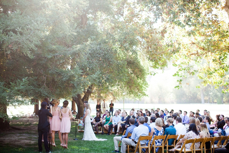 A Romantic Cranberry, Maroon & Blush Wedding via TheELD.com