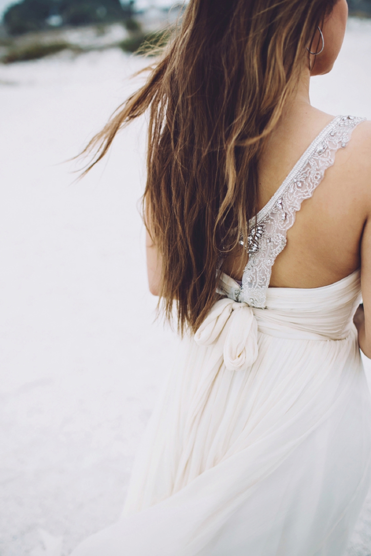 Romantic & Natural Beach Wedding Ideas via TheELD.com