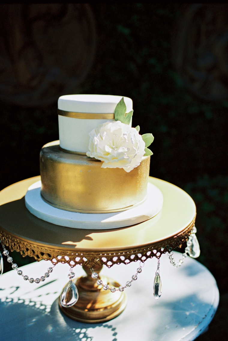 Romantic & Rustic French Inspired Wedding Ideas via TheELD.com