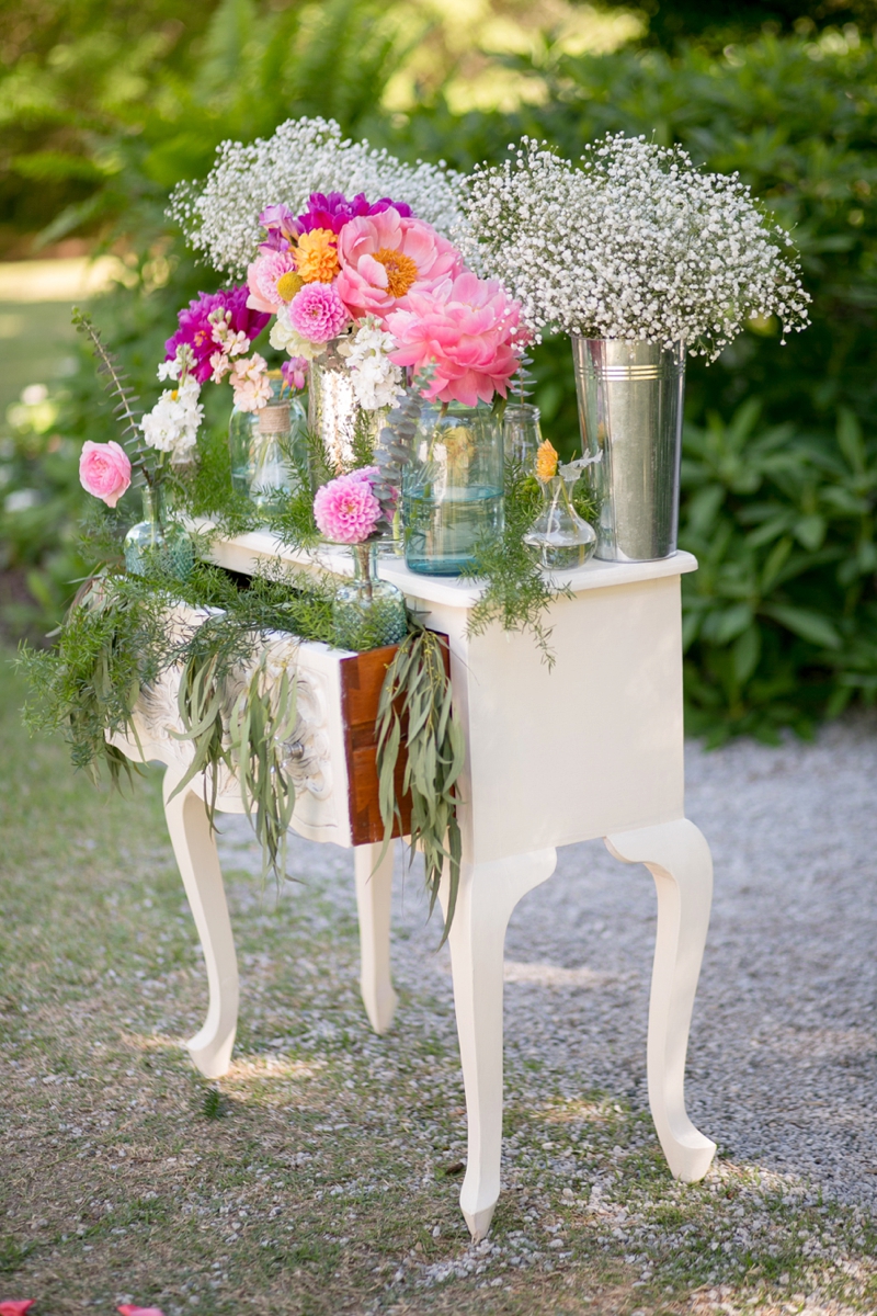 A Pink Vintage Chic North Carolina Wedding via TheELD.com