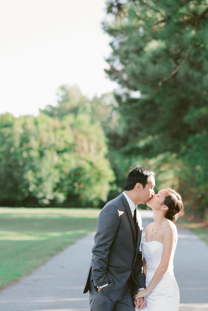 A Blush and Sage Virginia Wedding via TheELD.com