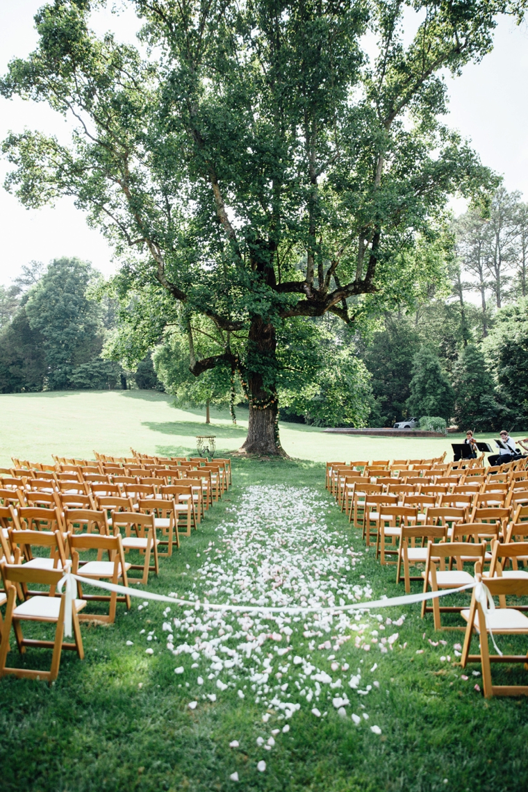 A Rustic & Romantic Atlanta Wedding via TheELD.com