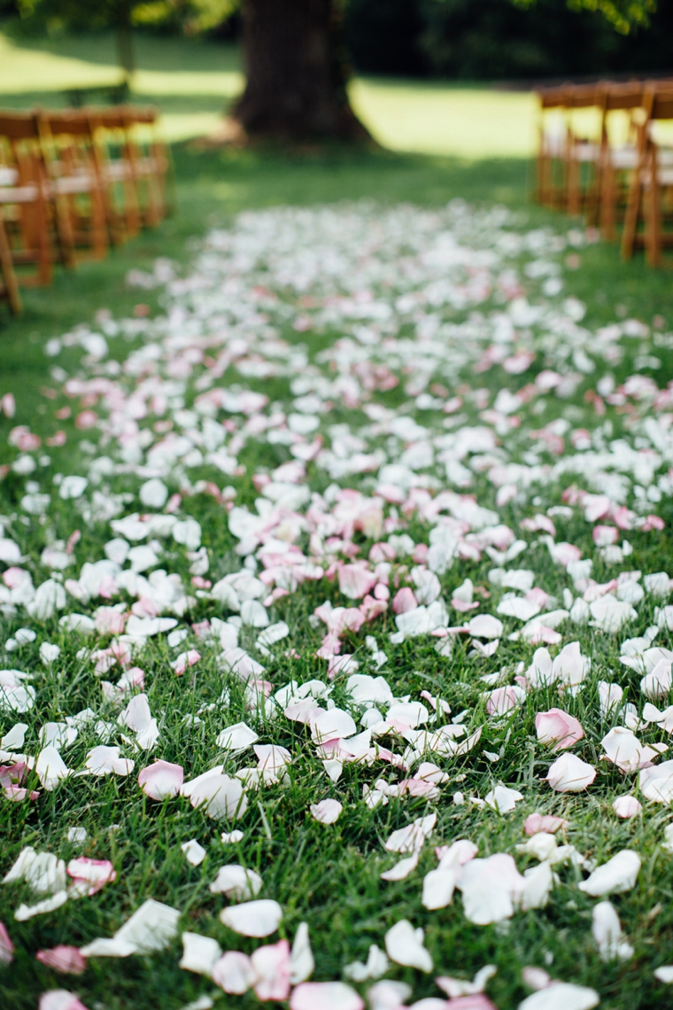 A Rustic & Romantic Atlanta Wedding via TheELD.com