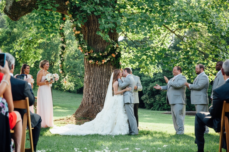 A Rustic & Romantic Atlanta Wedding via TheELD.com