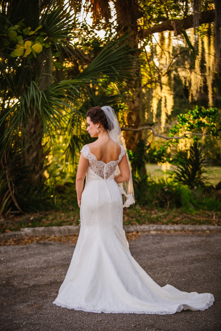 A Rustic Purple Florida Wedding via TheELD.com