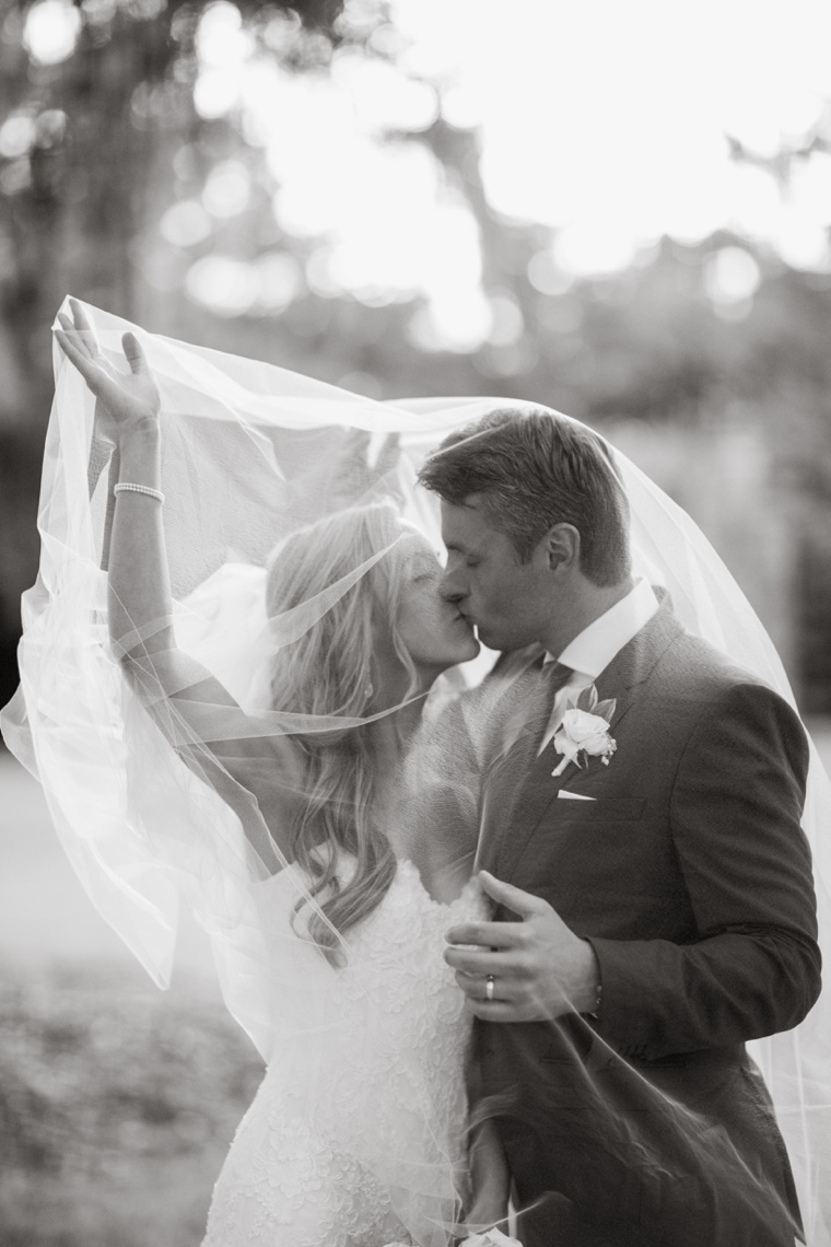 A Romantic Charleston Wedding via TheELD.com