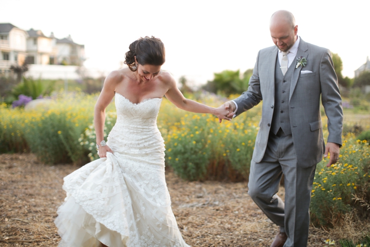 A Nature Inspired Oceanside Wedding via TheELD.com