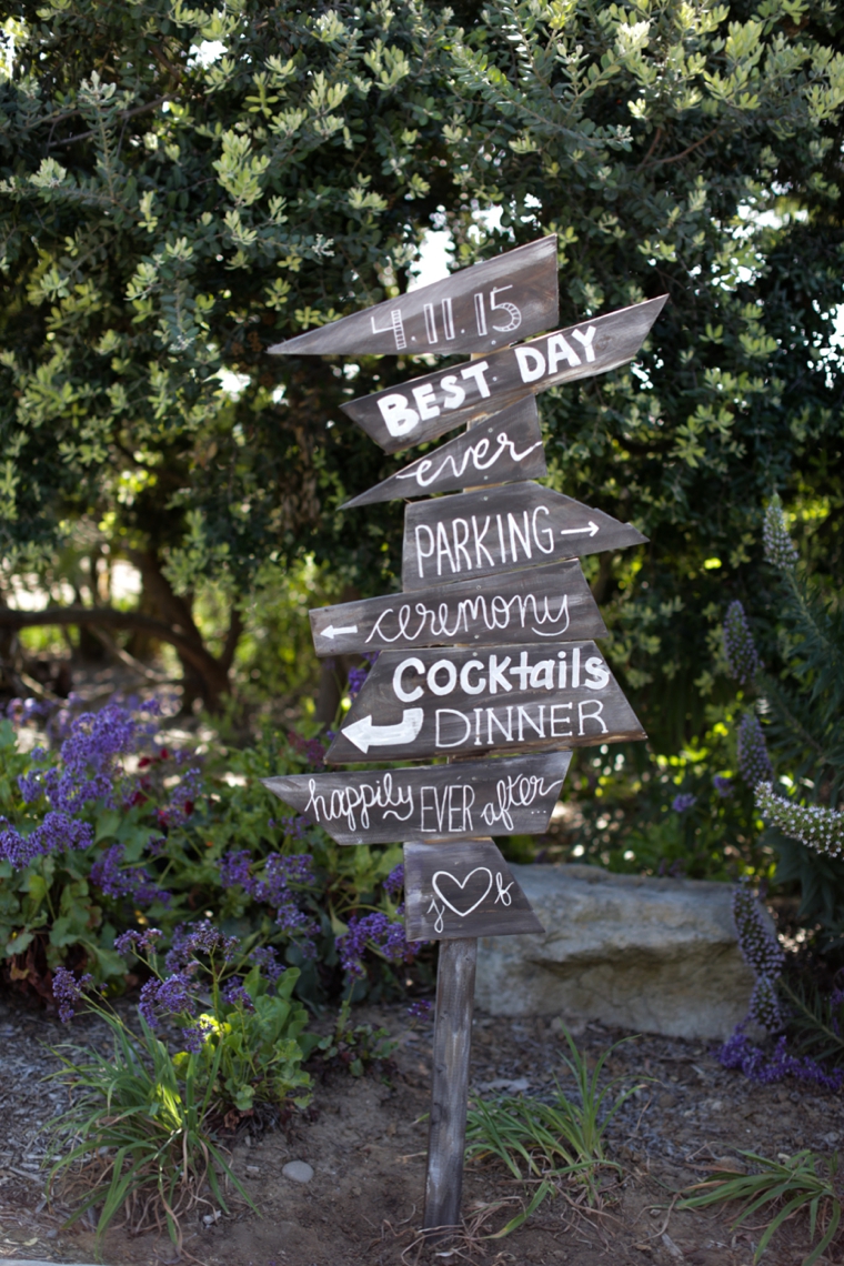 A Nature Inspired Oceanside Wedding via TheELD.com