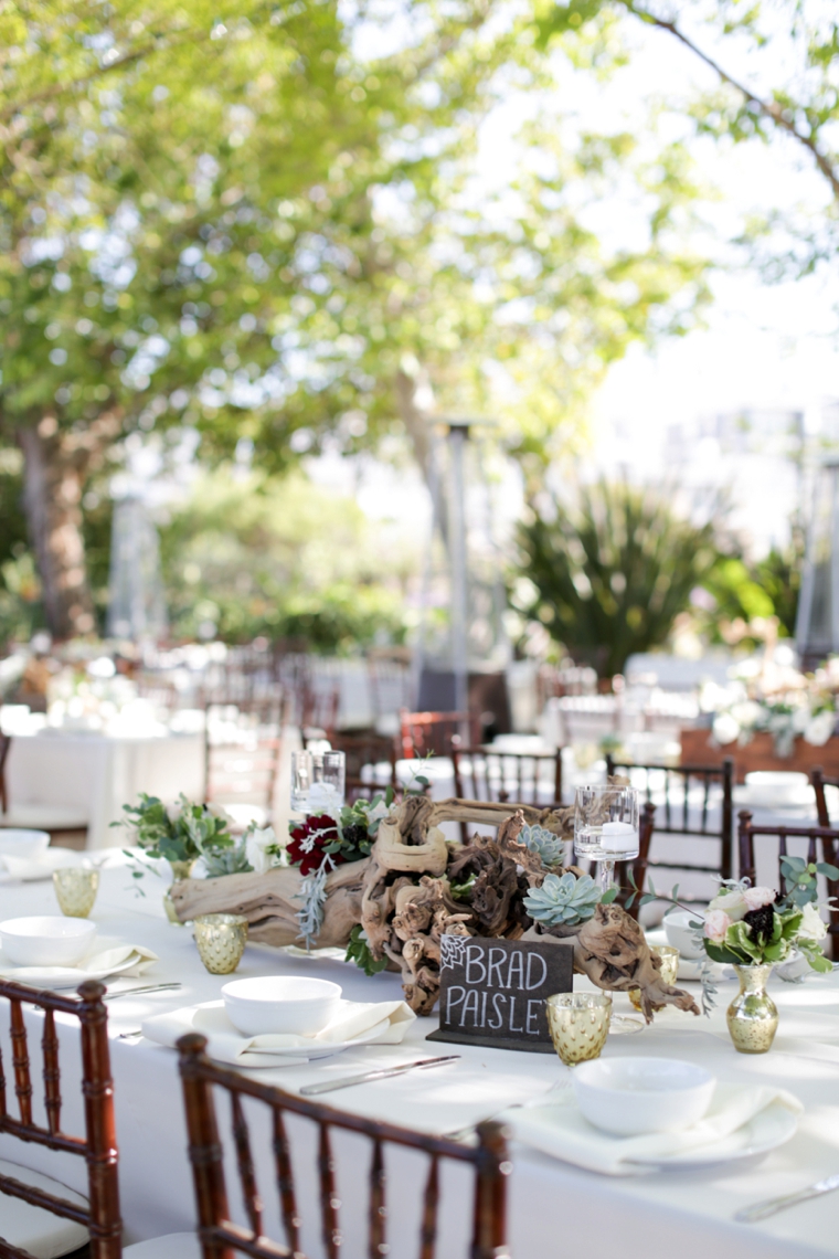 A Nature Inspired Oceanside Wedding via TheELD.com