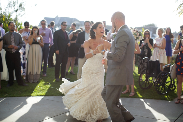 A Nature Inspired Oceanside Wedding via TheELD.com