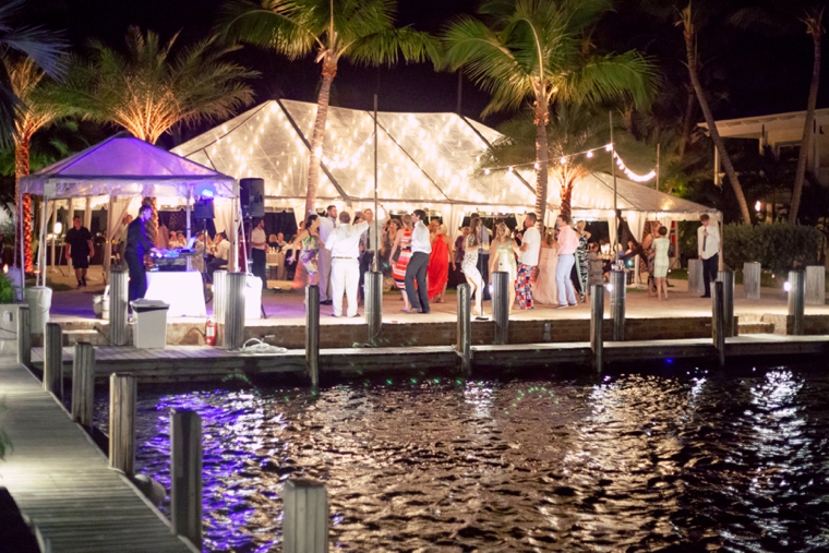 A Romantic Oceanside Wedding In The Keys via TheELD.com