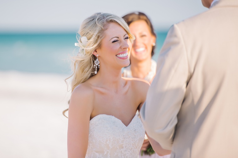 An Elegant Beach Wedding via TheELD.com