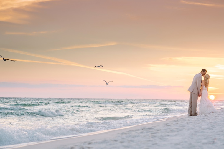 An Elegant Beach Wedding via TheELD.com