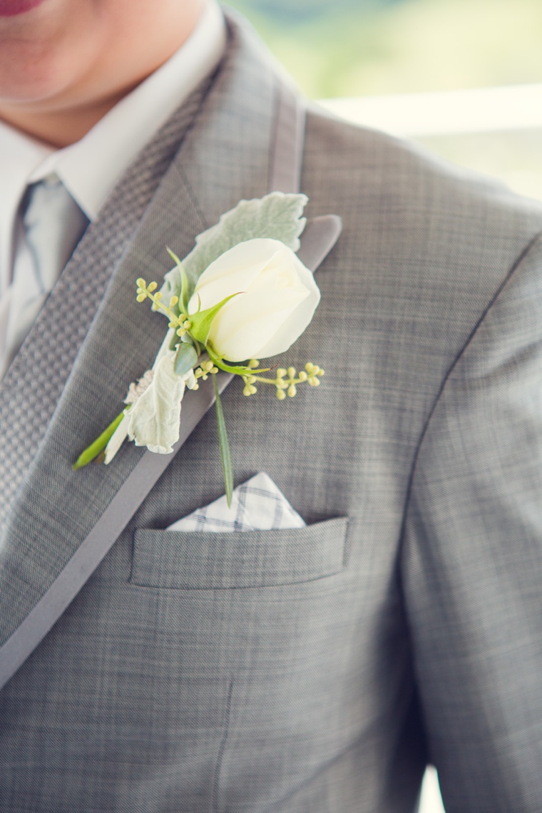 Elegant Orange and White California Wedding via TheELD.com