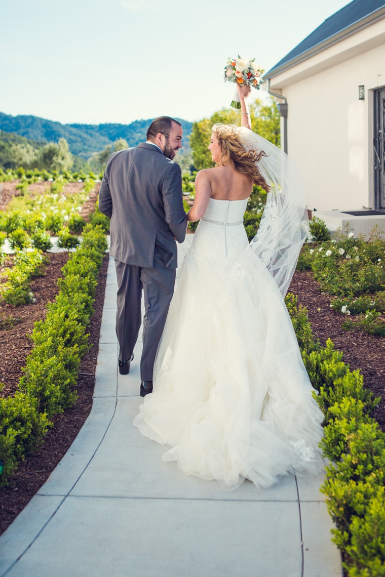 Elegant Orange and White California Wedding via TheELD.com