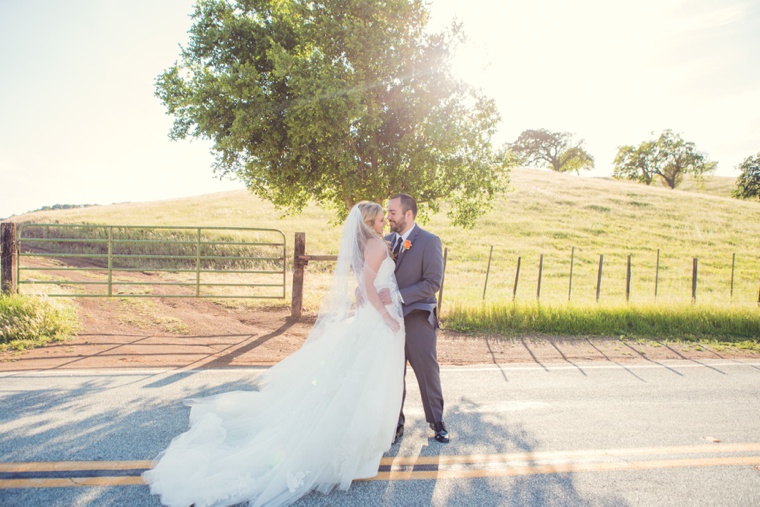 Elegant Orange and White California Wedding via TheELD.com