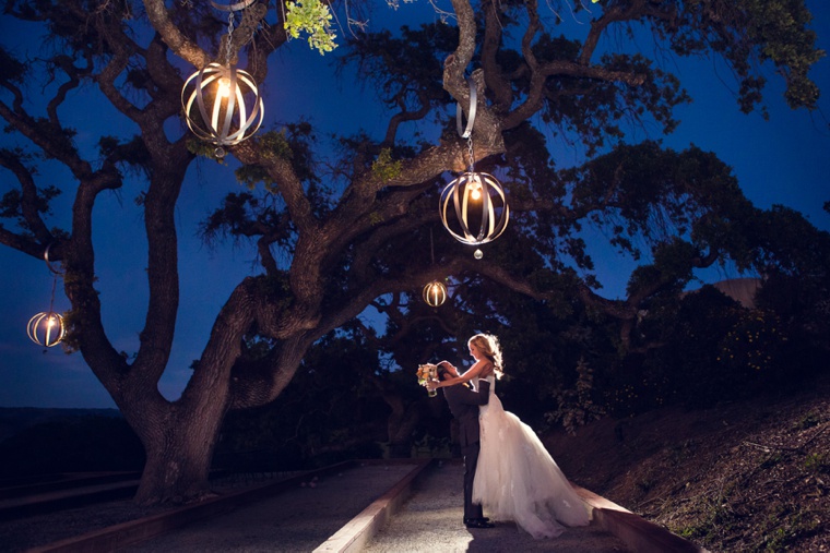 Elegant Orange and White California Wedding via TheELD.com