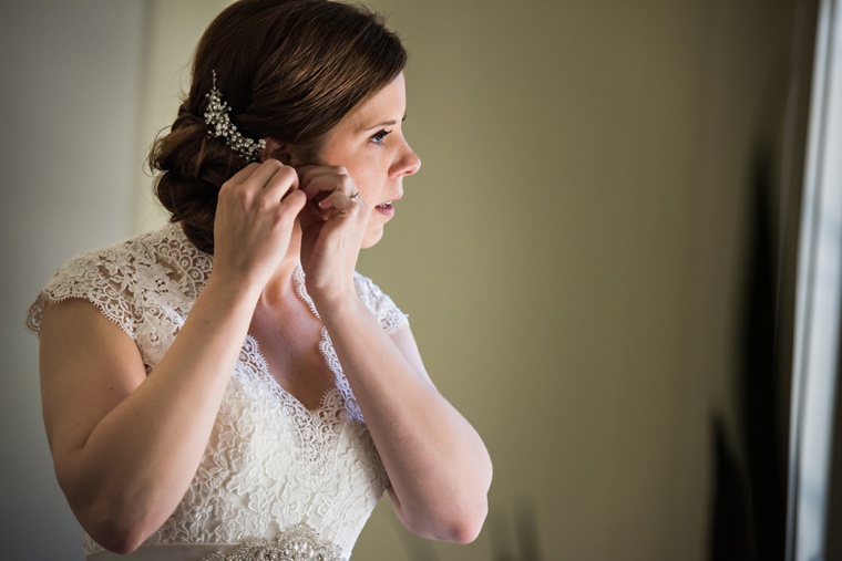 An Elegant Navy & White Carillon Beach Wedding via TheELD.com