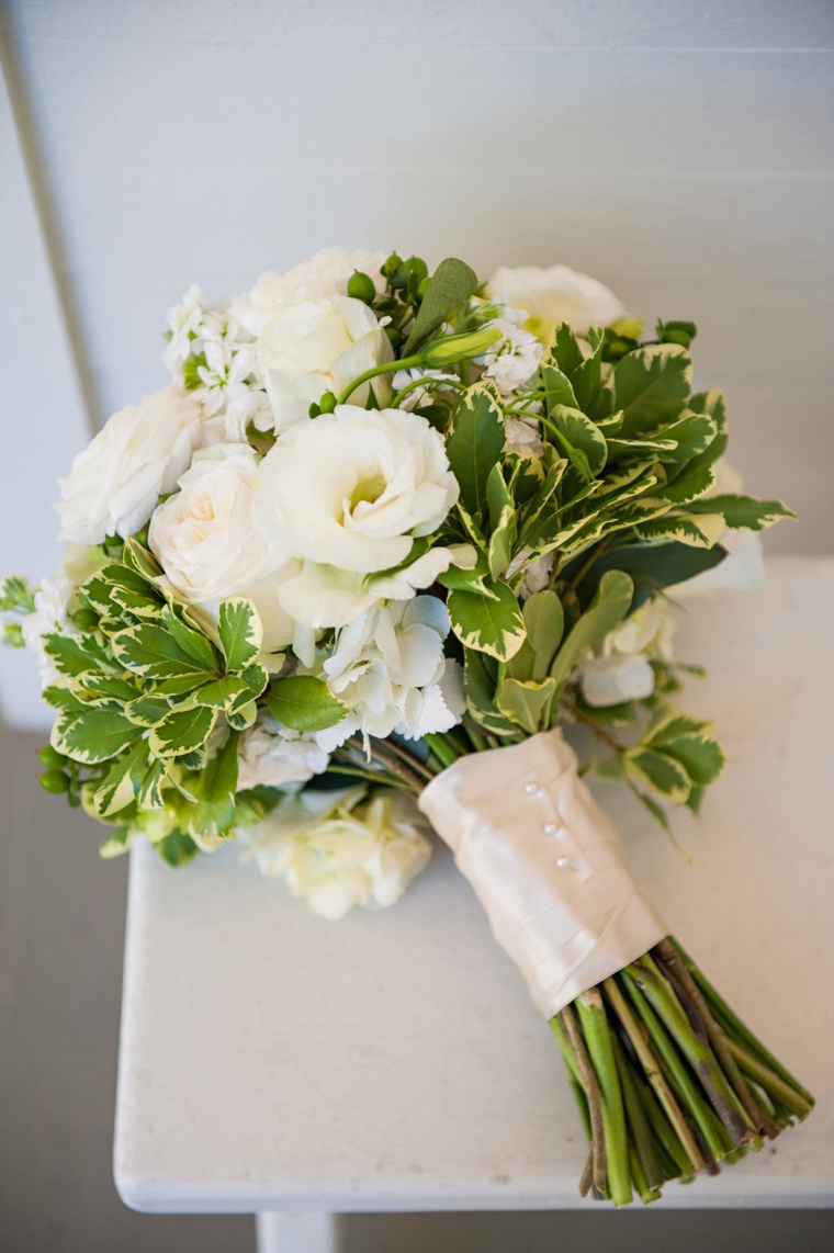 An Elegant Navy & White Carillon Beach Wedding via TheELD.com