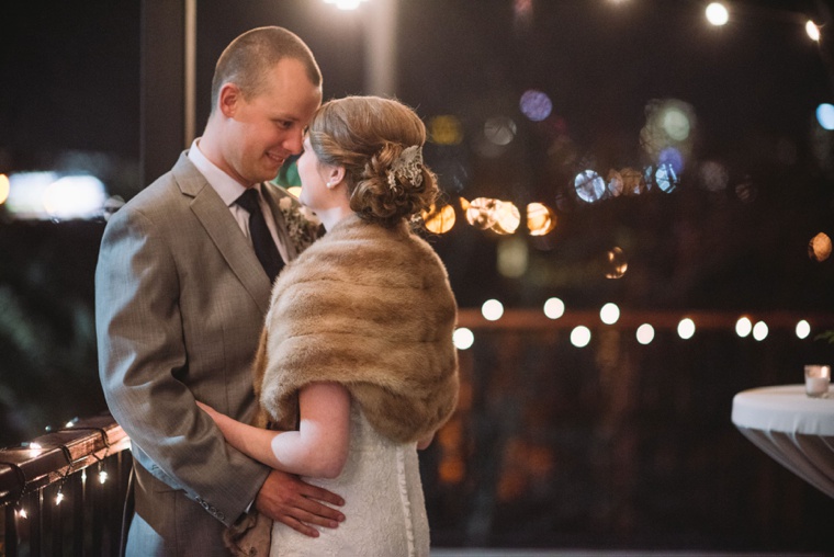 An Elegant Navy & Blush South Carolina Wedding via TheELD.com