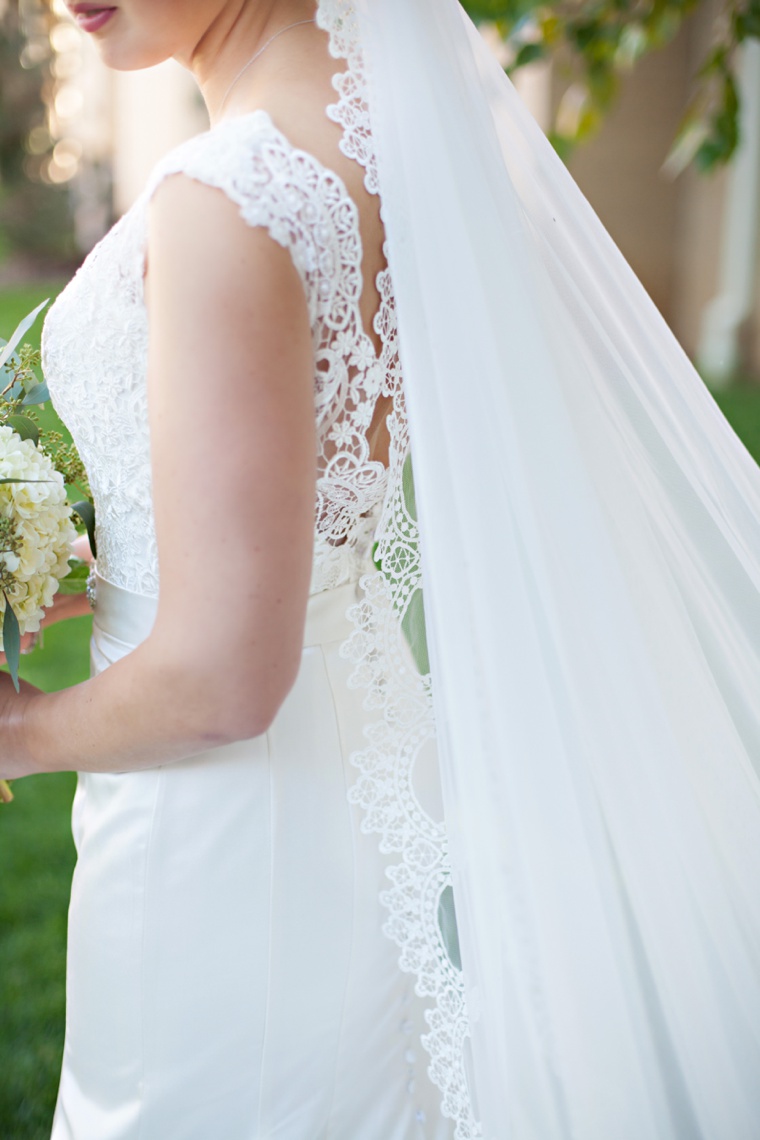 A Classic, Navy and Blush Oklahoma Wedding via TheELD.com