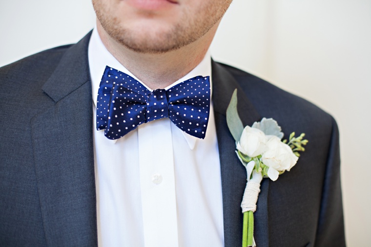 A Classic, Navy and Blush Oklahoma Wedding via TheELD.com