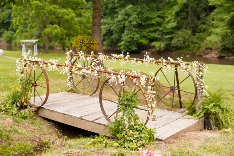 A Pink and Yellow Viriginia Farm Wedding via TheELD.com