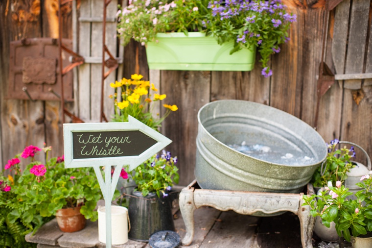 A Pink and Yellow Viriginia Farm Wedding via TheELD.com