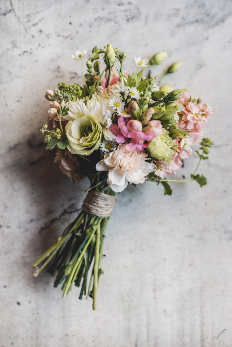 A Natural and Enchanting Vermont Wedding via TheELD.com