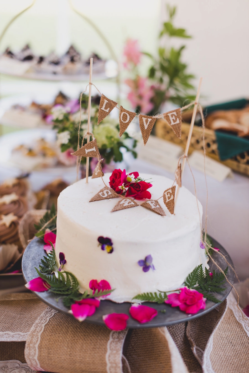 A Natural and Enchanting Vermont Wedding via TheELD.com